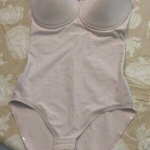 AMBRIELLE  SPANDEX BODY SUIT SIZE 36D